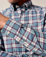 Feldy Button Down
